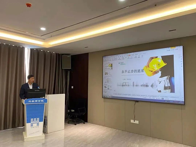  党史学习教育走进333体育集团