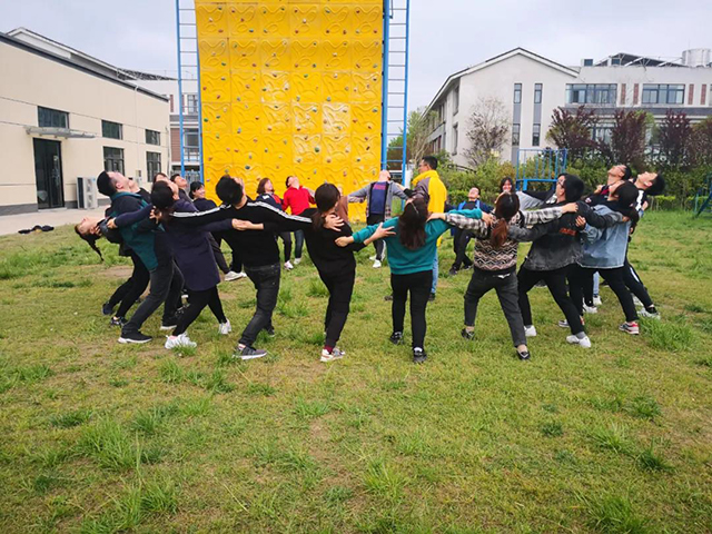 333体育集团户外拓展训练实录