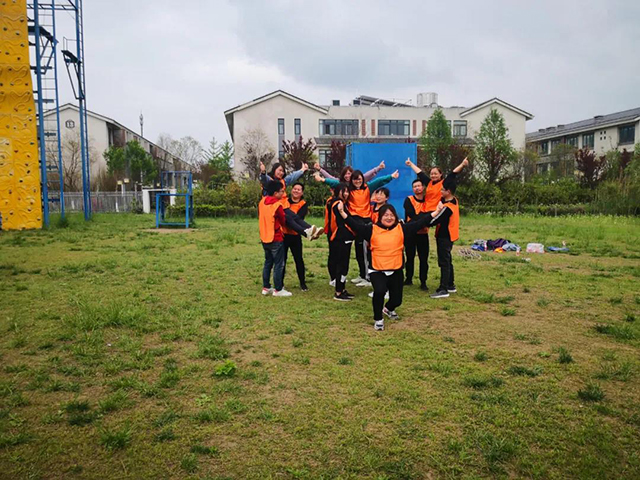 333体育集团户外拓展训练实录