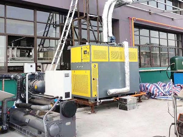 燃气模温机用于厂房升温-压板机加热